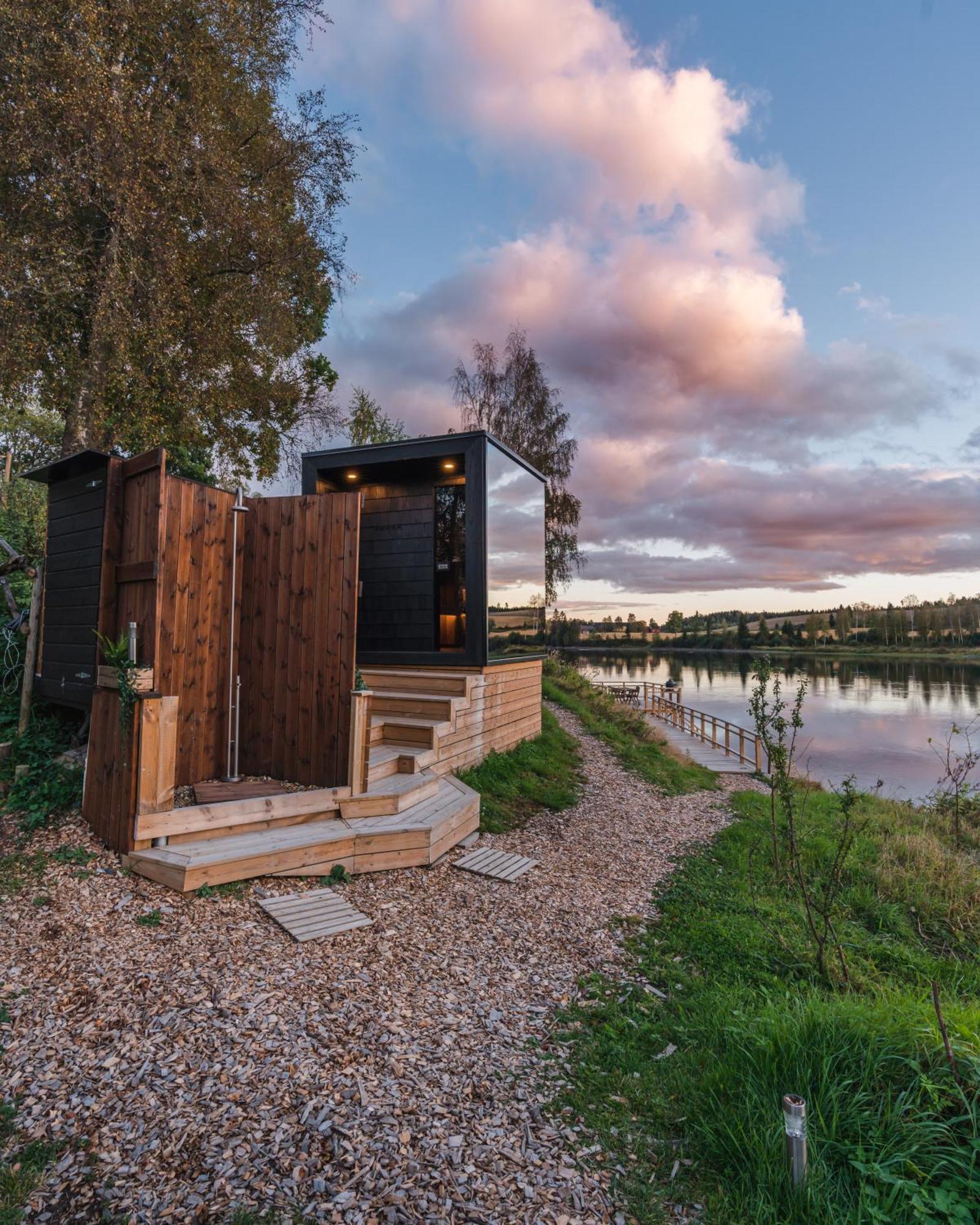 Wonderinn Riverside Årnes Exterior foto